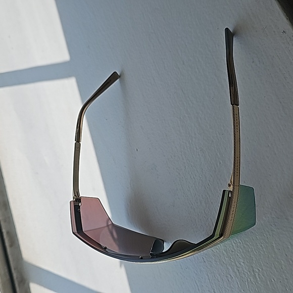 Versace Men's Sunglasses - Picture 8 of 16